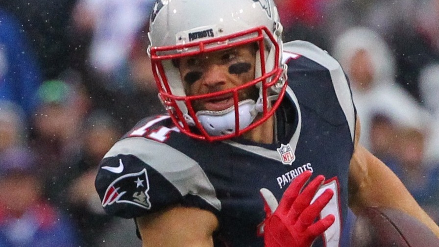 3 Week 9 Storylines To Watch What S Wrong With Julian Edelman