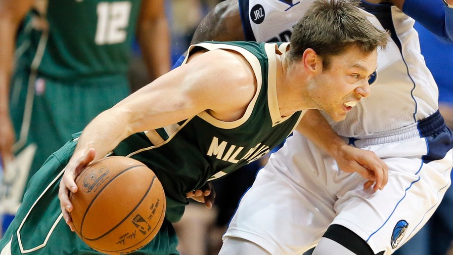 Matthew Dellavedova faces off against his old team, the Cleveland Cavaliers, who have struggled against opposing point guards. Which other low-cost players are in a good spot?