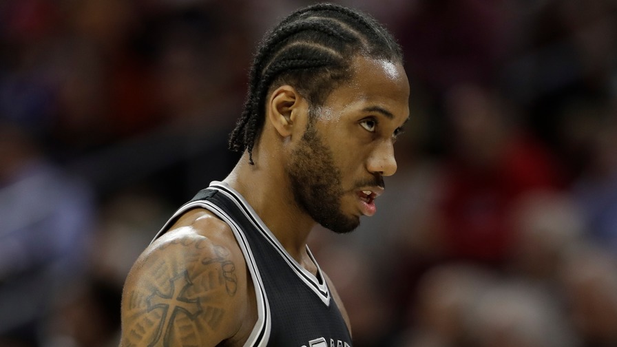 Kawhi Leonard posted a big line in a Spurs loss. Who joined him in the perfect lineup?