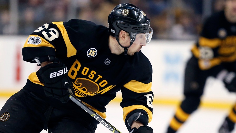 Brad Marchand recorded a hat trick and added an assist on top of it. Who joined him in the perfect lineup?
