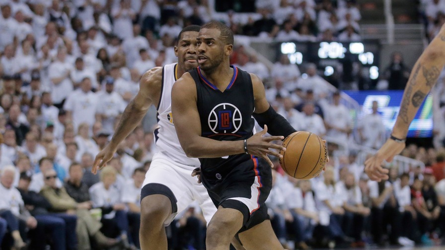 Chris Paul filled the stat sheet against the Jazz. Who else made the perfect lineup?