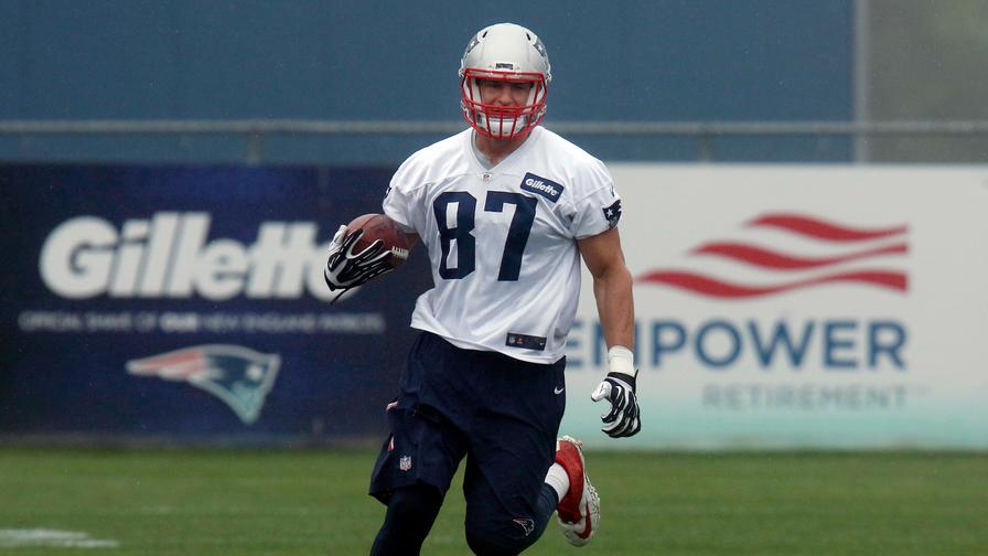 Rob Gronkowski Had Best Fantasy Season Ever for a Tight End