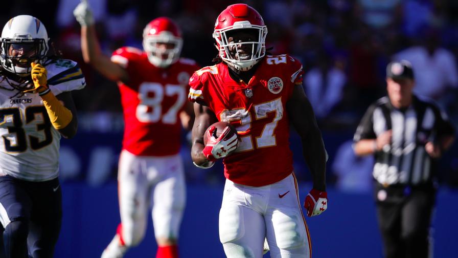 As one of Week 3's most popular running backs, Kansas City Chiefs rookie rusher Kareem Hunt continues to dominate on the ground. Who else carried high ownership?