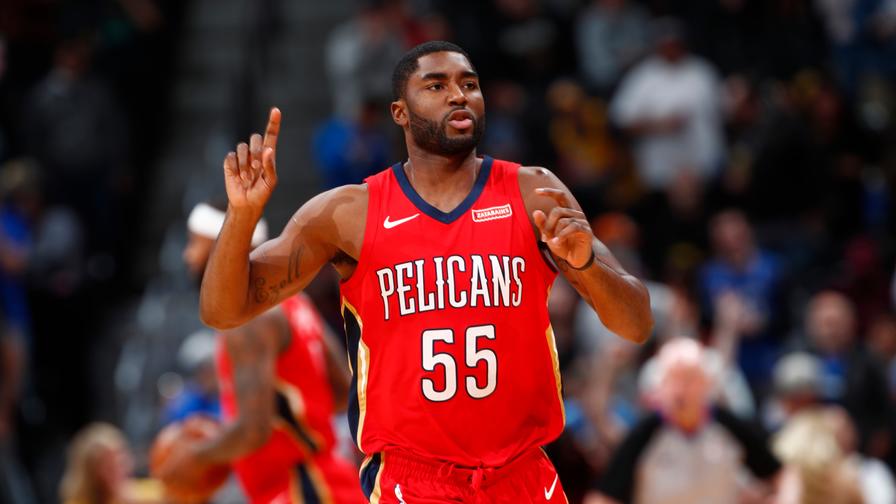 E'Twaun Moore has been solid lately, and he could fly under the radar now that Anthony Davis is back at full strength. Which other low-cost players are worth checking out?