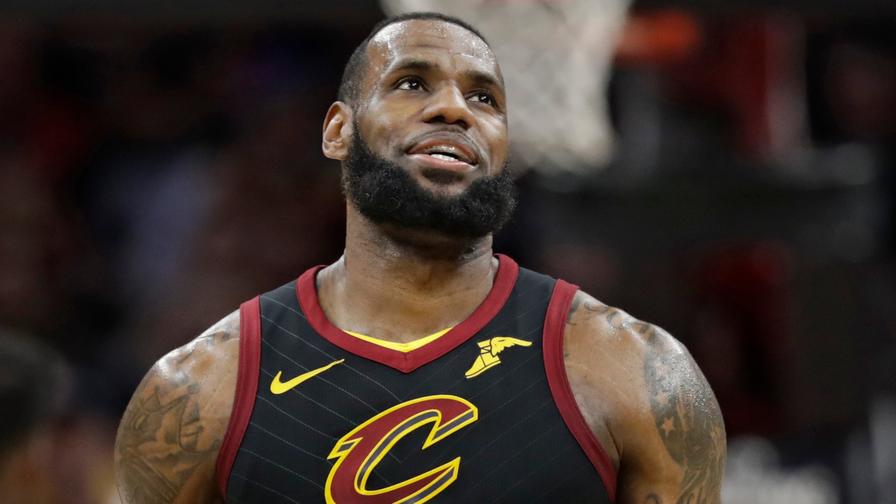 LeBron James has huge upside playing up in pace against the 76ers tonight. What other high-priced players should be on your radar in daily fantasy basketball?