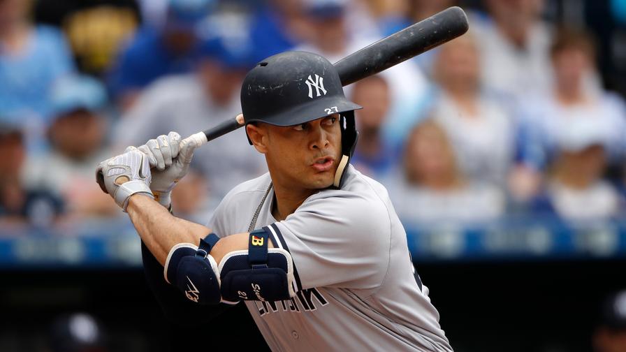 The 7.0 over/under in tonight's game between the Yankees and Mets offers some big betting value. Which side should you be on?
