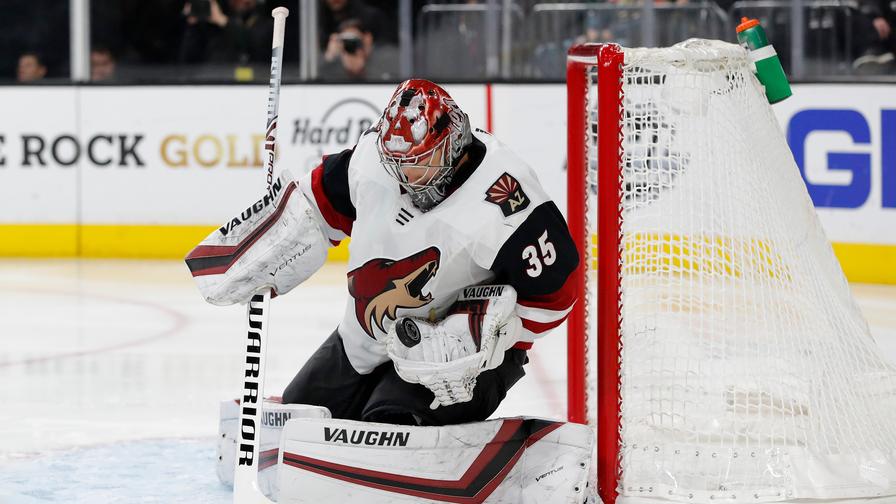 What bets do our models like for Monday's hockey action?
