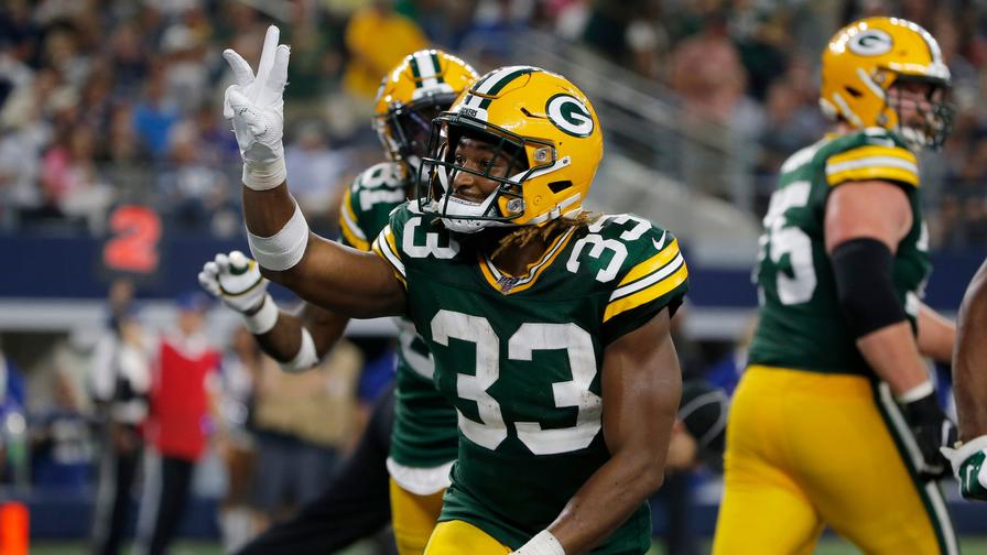 Aaron Jones had a four-touchdown game. Was he actually better than the Texans' offensive studs in Week 5?