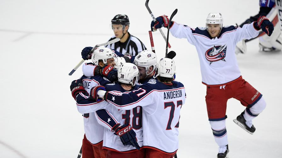 Boone Jenner and the Columbus Blue Jackets are feeling the pressure offensively. Can they find a way to score against a defensively shaky Blackhawks team?