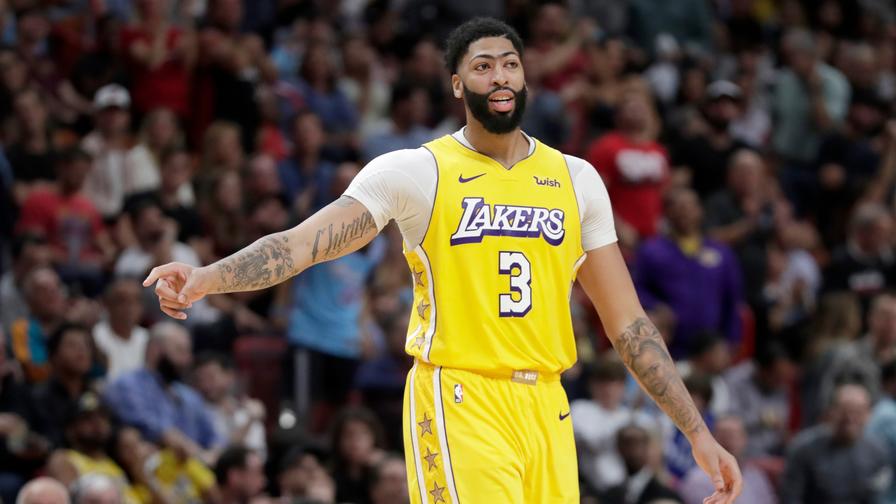 Anthony Davis was the most popular pick for Sunday's slate, but he wasn't he only chalky pick. See everyone's ownership number here.