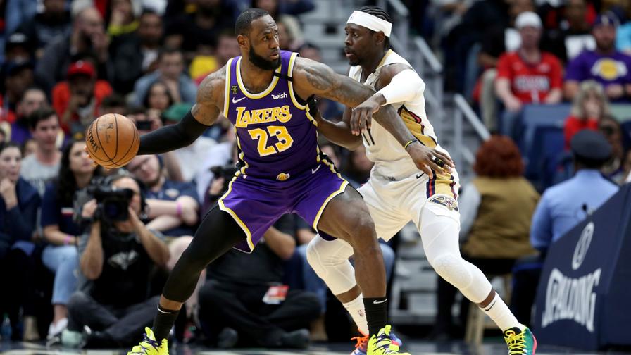 LeBron James' triple-double earned him a spot on yesterday's FanDuel perfect lineup. Who else had a big game?