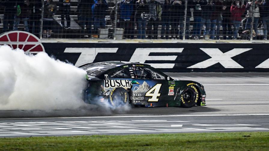 An Introduction to NASCAR DFS; the details of fantasy auto racing.