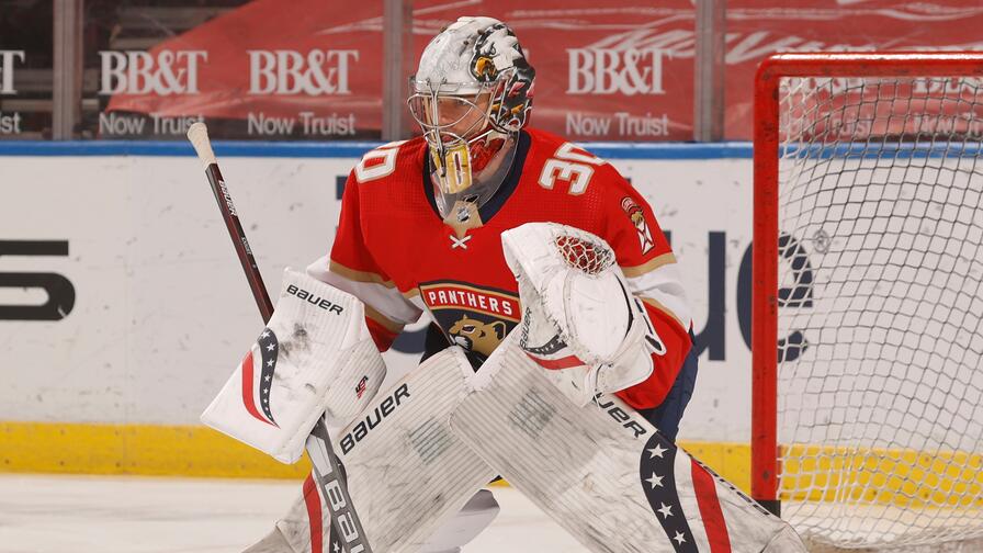 Spencer Knight was the public's favorite goalie on yesterday's slate. Who else was a popular play?