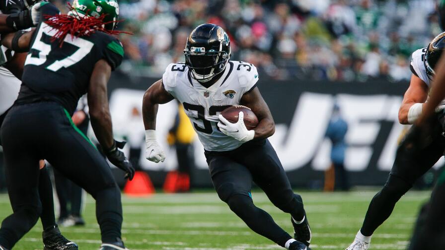 Top Fantasy Football Streaming Quarterbacks for Week 14 (Fire Up Tyler  Huntley After Lamar Jackson's Injury)