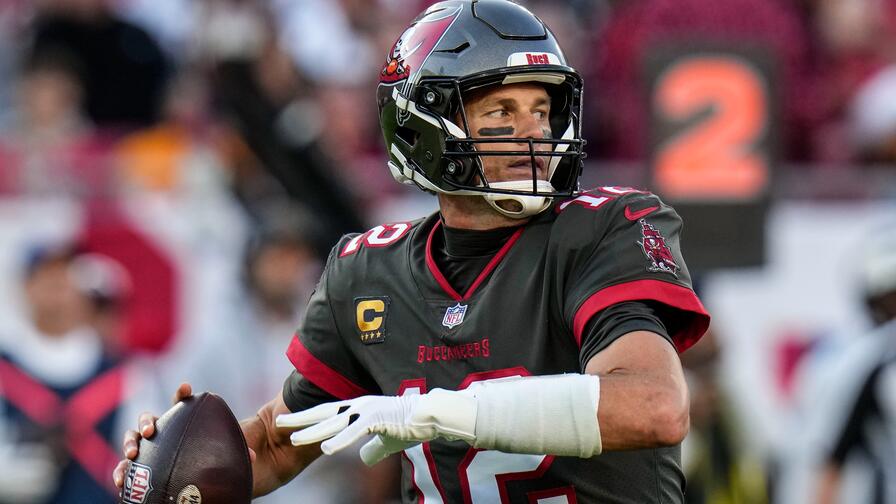 FanDuel Single-Game Daily Fantasy Football Helper: Week 16 Sunday Night ( Buccaneers at Cardinals)